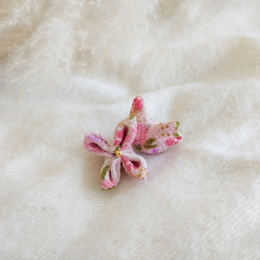 Duo de fleurs roses